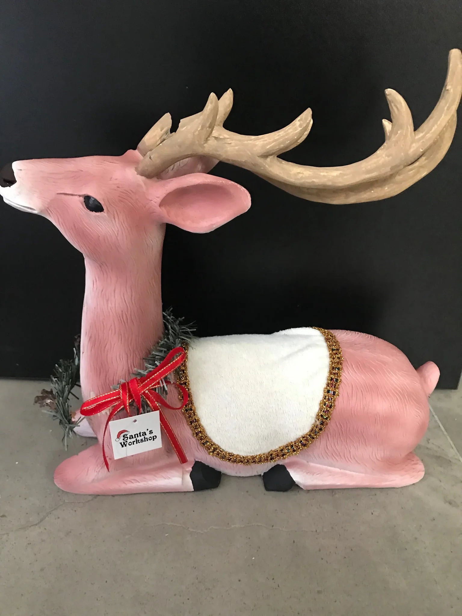 Ceramic Sitting Reindeer – 40 cm