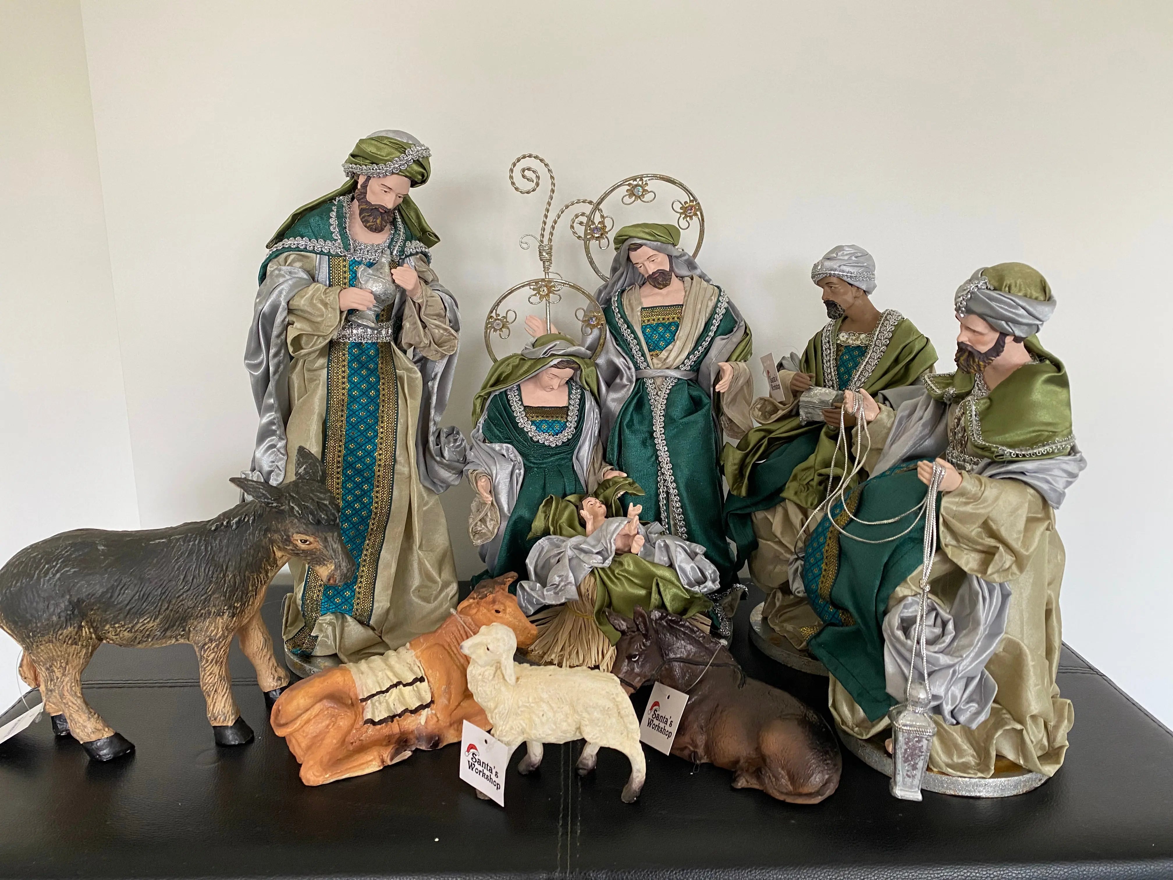 51cm Handmade Nativity Scene with Manger & Barn Animals