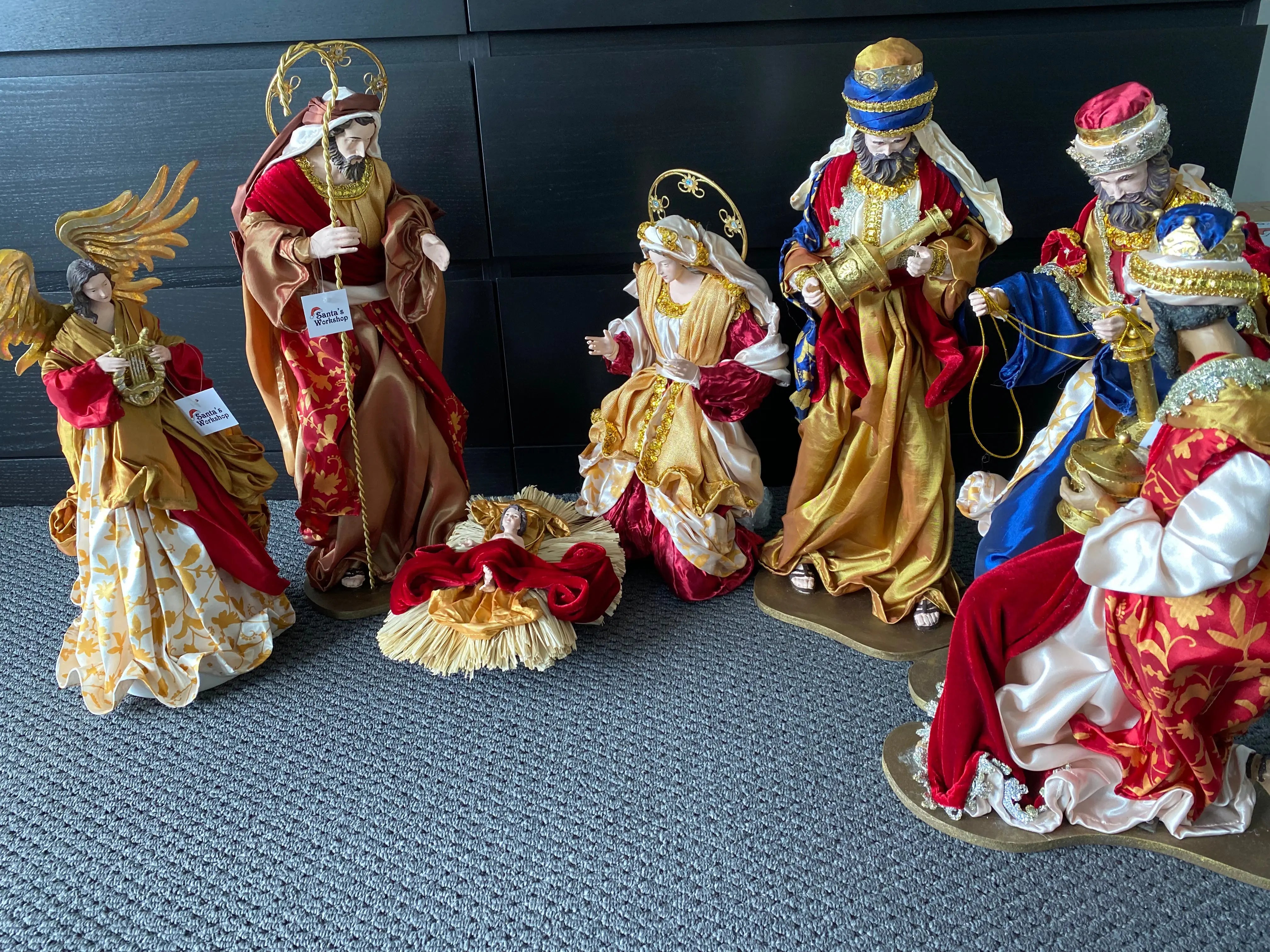 PRE-ORDER | 60cm Nativity Set with Manger & Angel