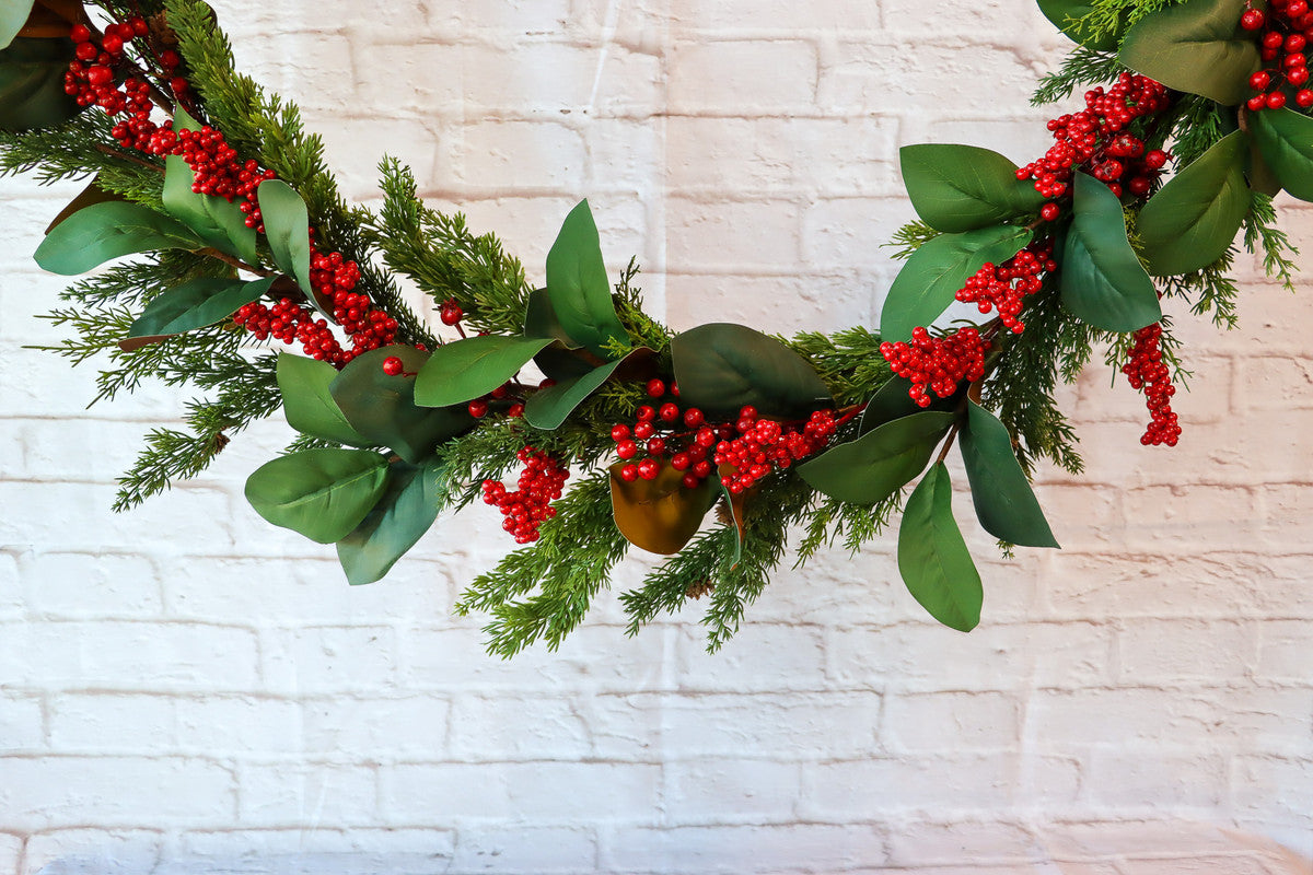 Berry Cedar Garland 180cm – Red & Green