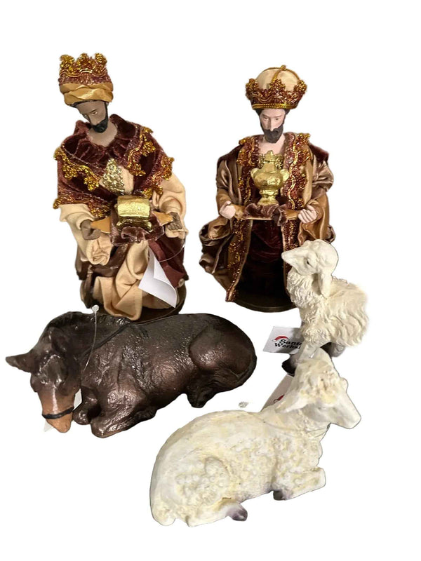 32cm Christmas Nativity Set with Manger & Barn Animals