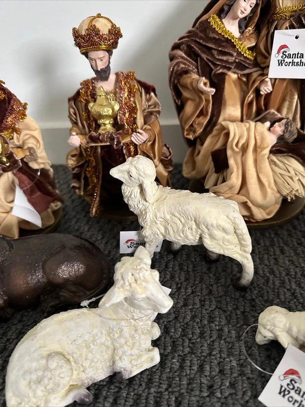 32cm Christmas Nativity Set with Manger & Barn Animals