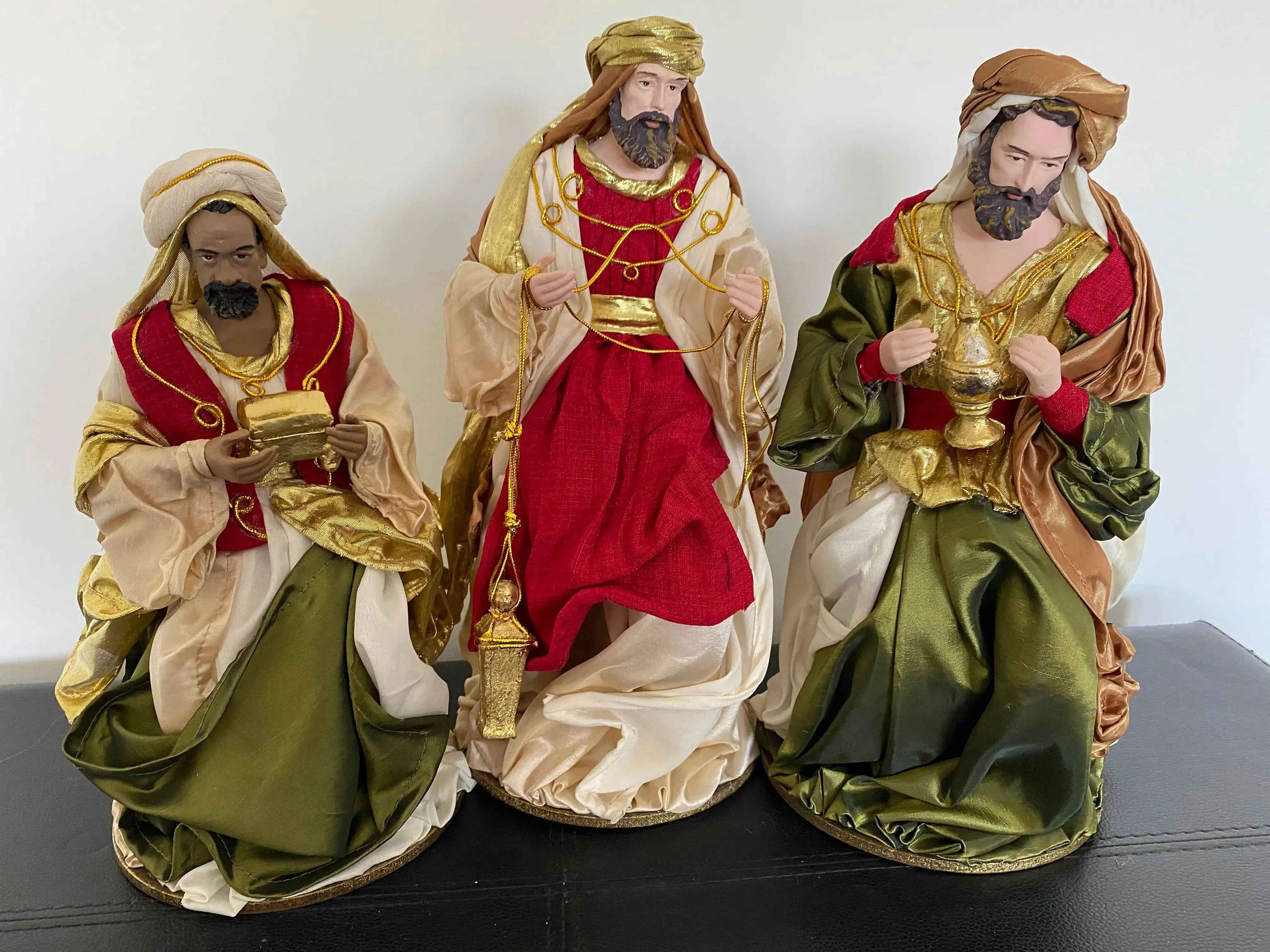 Red Handmade Nativity Set with Manger – 40cm