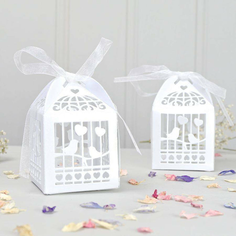 White Dove Heart Wedding Bomboniere Favour Boxes – 100 Pack