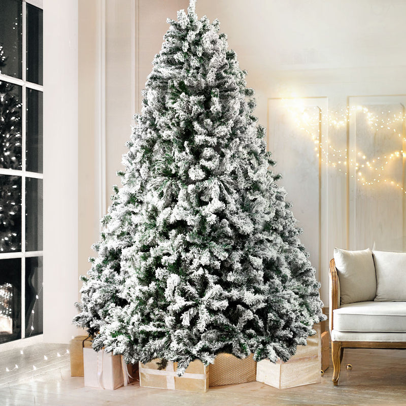 2.4M Snow Flocked Christmas Tree 1500 Tips