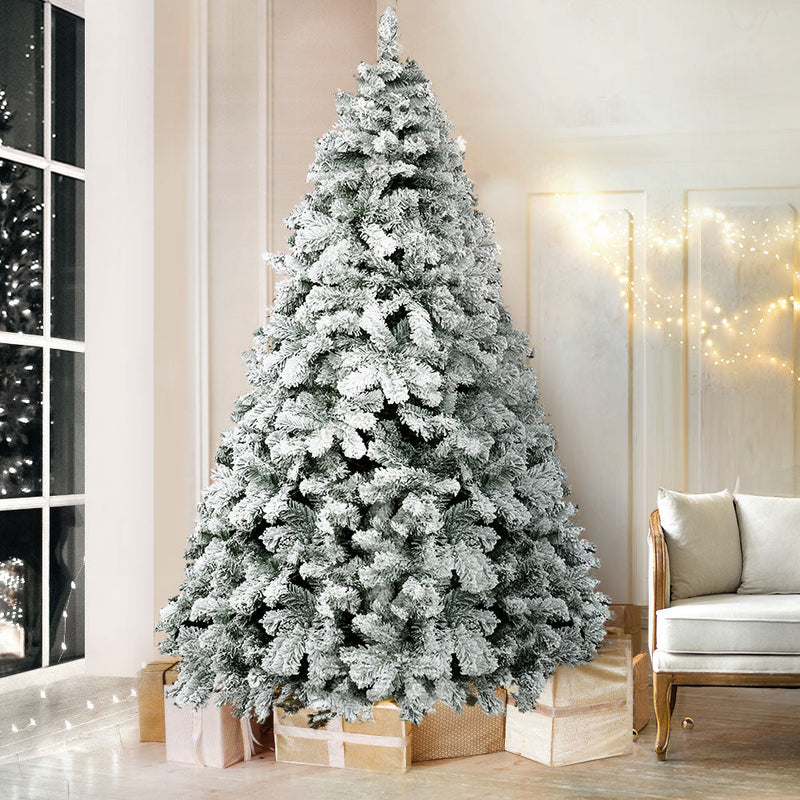 Christmas Tree 2.1m Snow Flocked 780 Tips